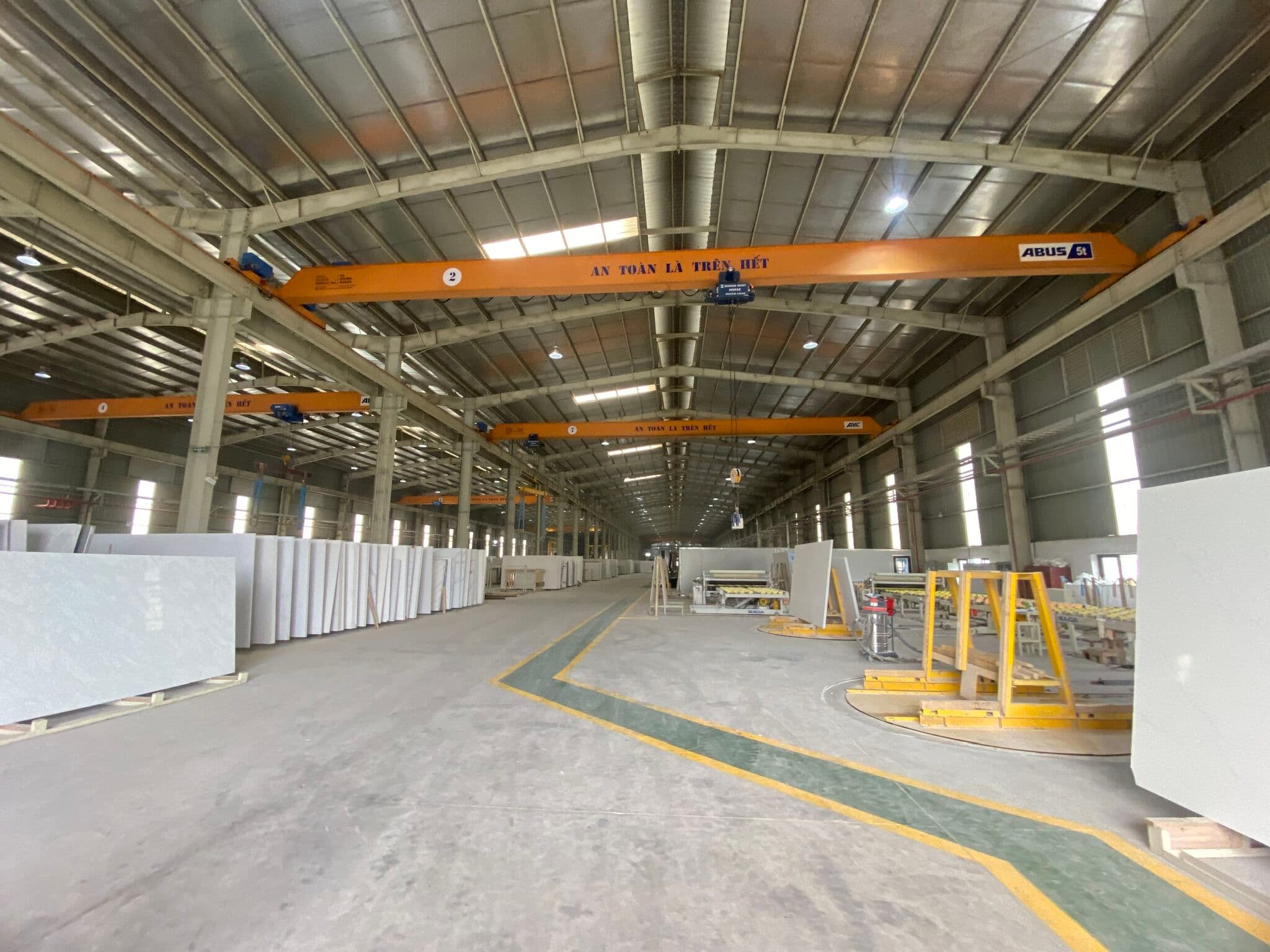 What does a Vietnamese engineered quartz factory actually look like?